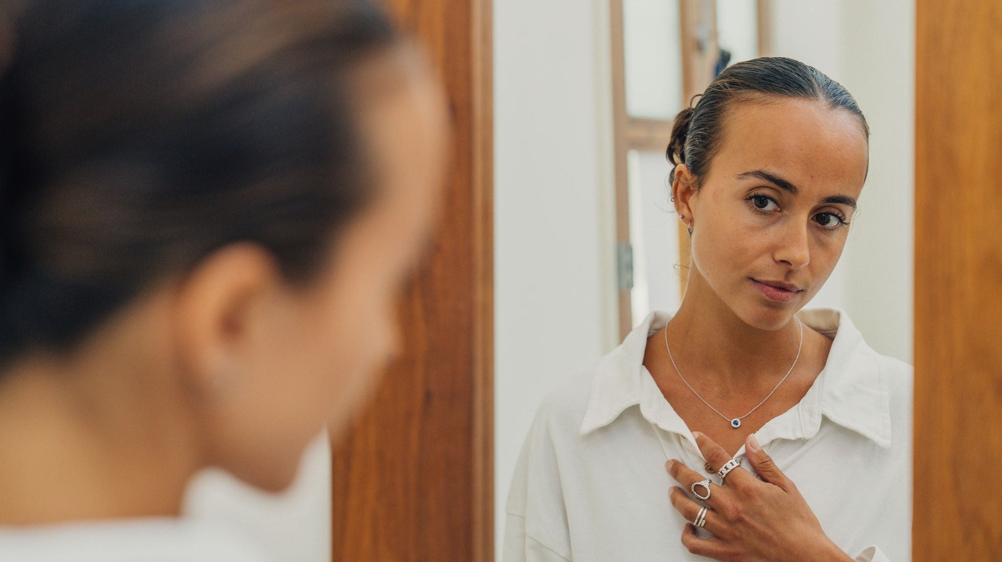 How to Choose the Right Jewellery Colour for Your Skin Tone