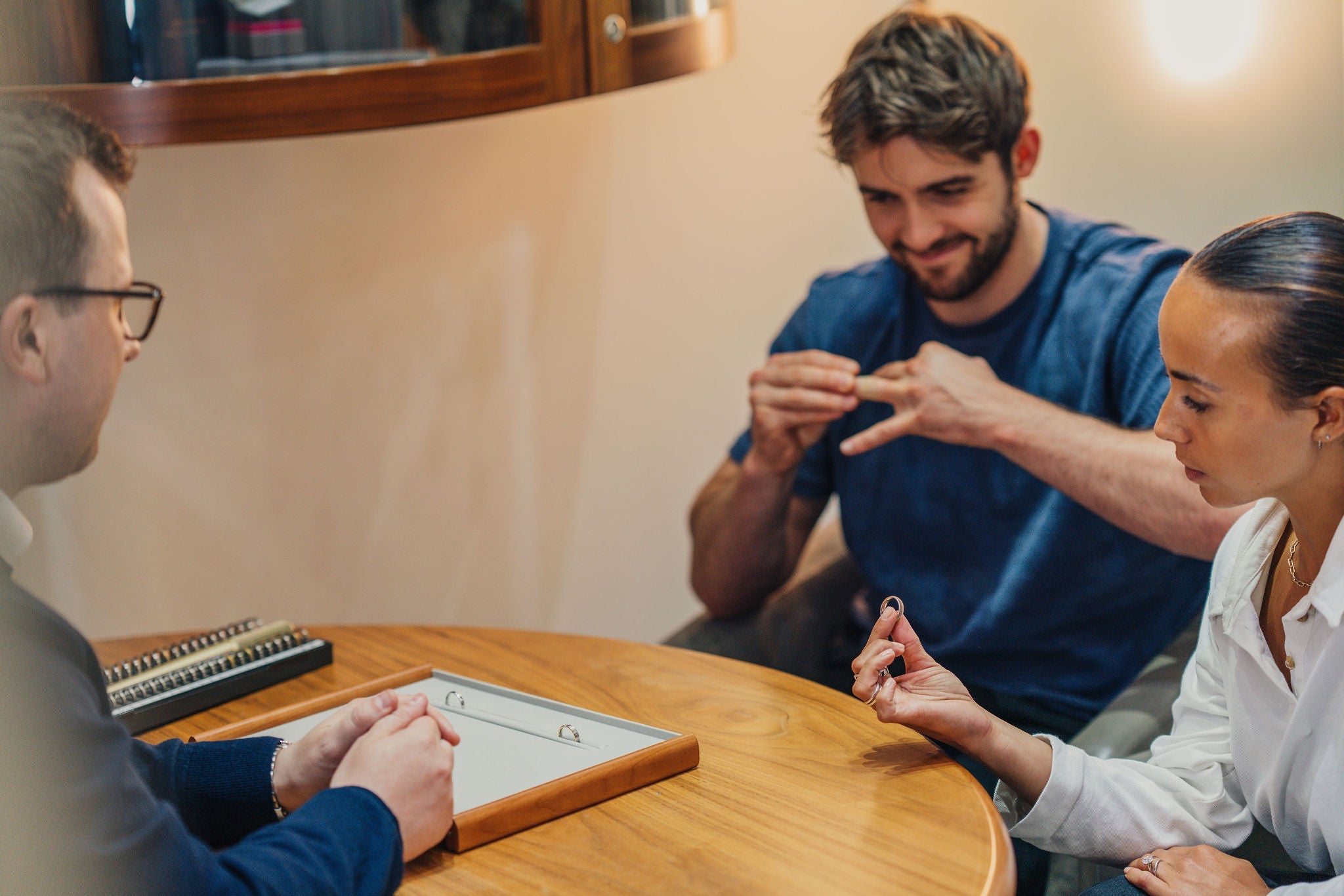Which Hand and Finger Do Engagement and Wedding Rings Go On?