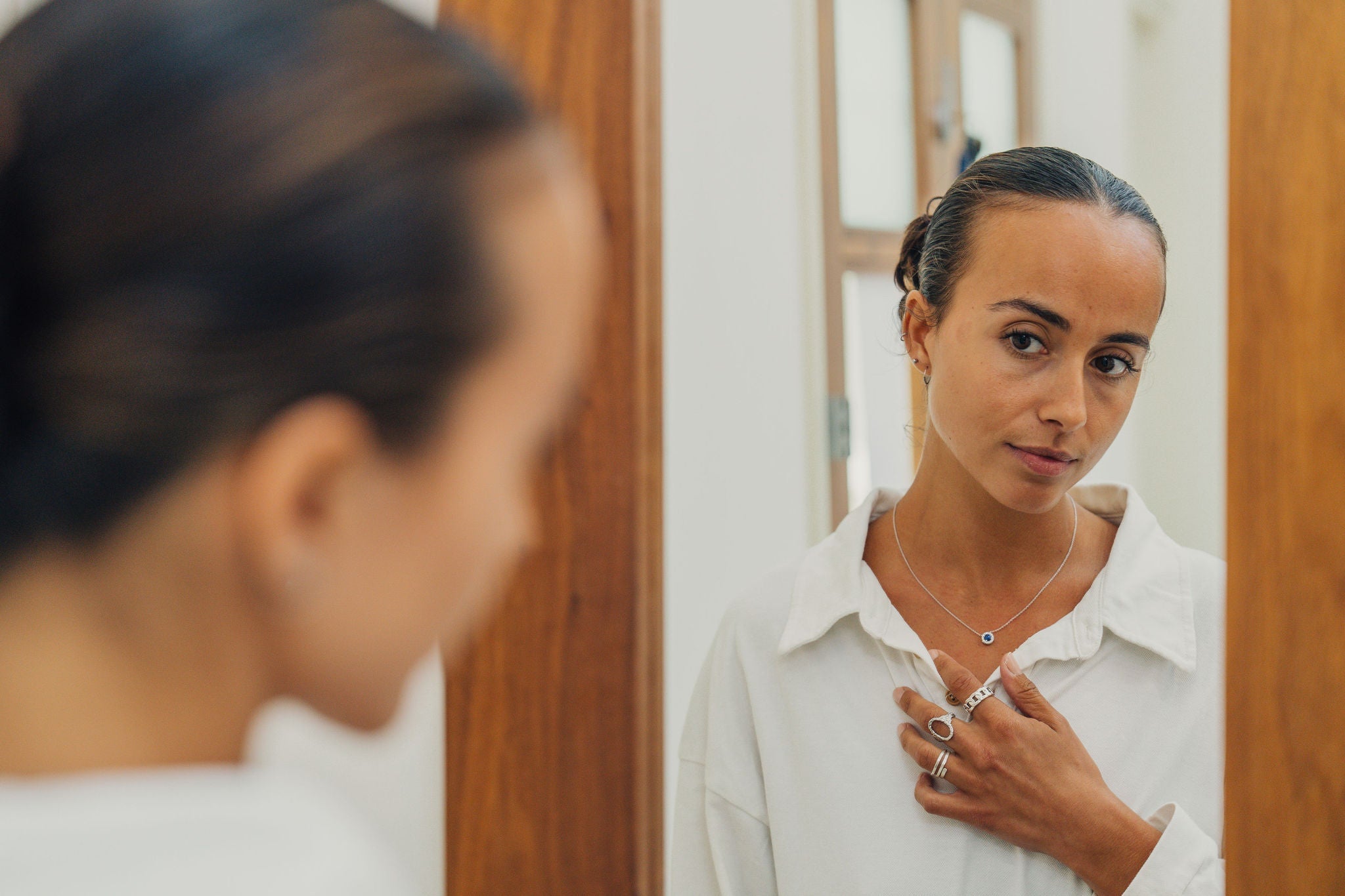 How to Choose the Right Jewellery Colour for Your Skin Tone